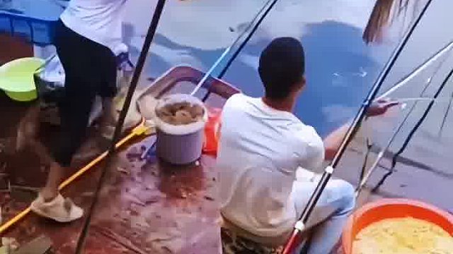 钓鱼人的暴躁瞬间专治各种不开心