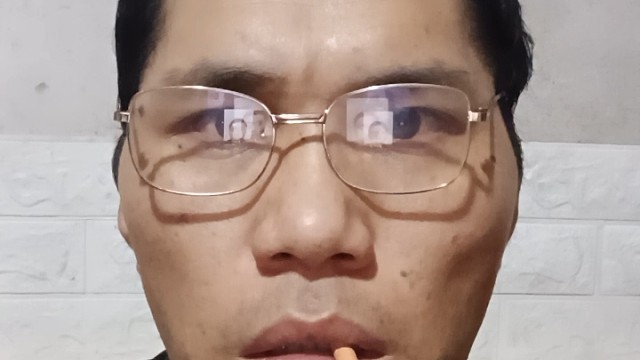 给不给抽香烟