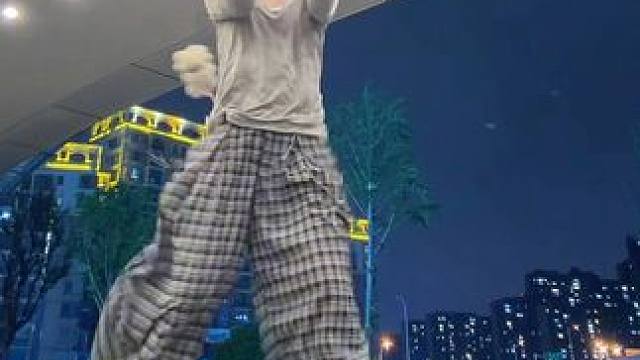 这个进行曲萌！夯！
 yc