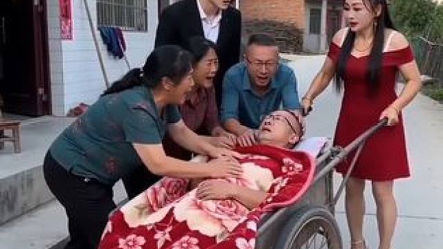 不按套路出牌 笑到肚子疼