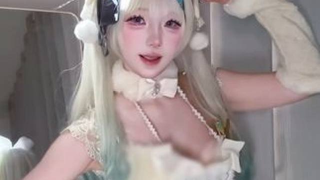 没人能拒绝可爱白毛少女