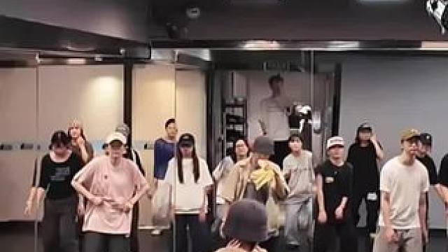 没拍到前置，但是后面也好好看