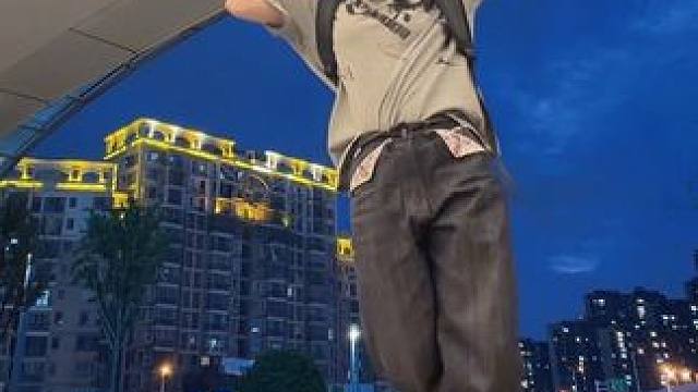 今天下班早遇上蓝调了