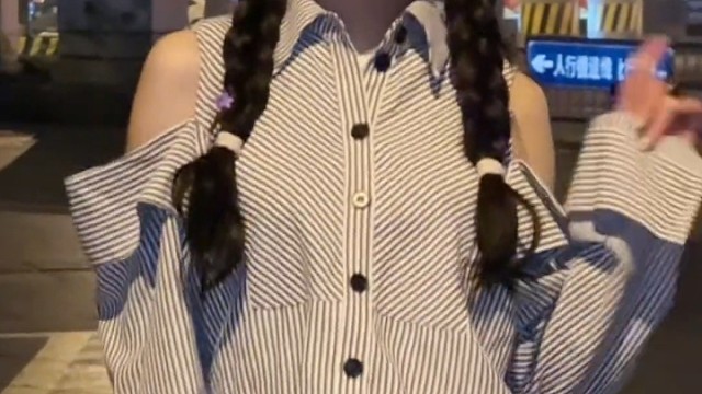 考考你 说一个我的优点 #甜美 #慢摇 #浅跳一下