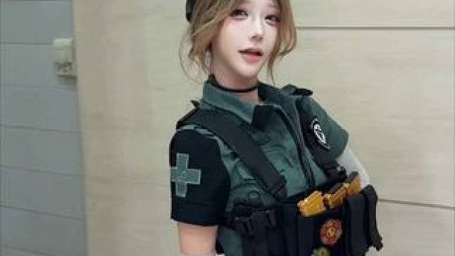 婉拒了哈
