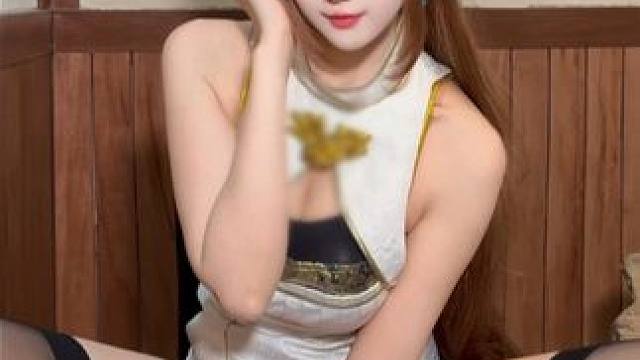 假设我同时拥有可爱的脸蛋和火辣的身材，你如何应对？