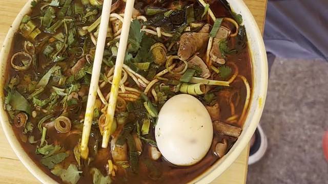 襄阳牛肉面