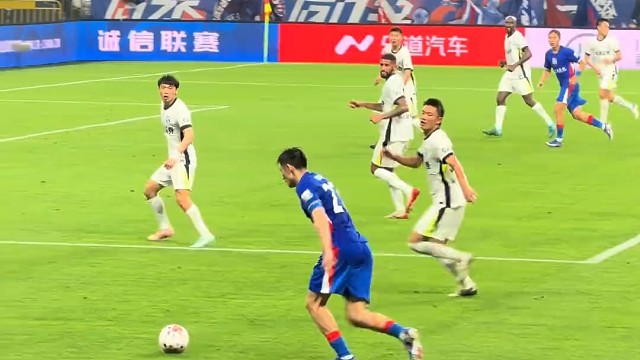我没搞懂司机下半场为什么一直不换人