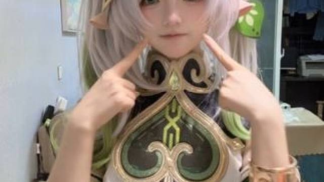 身旁的萝莉是萌萌的Type