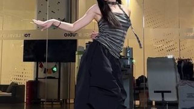 不喜欢我的让一让 让喜欢我的到前面来