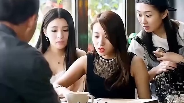这土豪很有想法啊，还想大小通吃#影视解说#经典好剧
