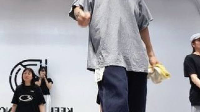 今天不带帽子广州太热了