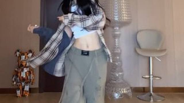 好久没有跳这种快乐小舞了！