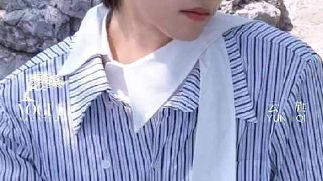 LIVE直出的光影里，藏着云旗独有的松弛感，像夏日里一杯冰美式，清爽又有力量