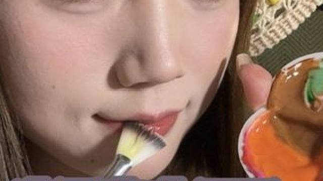 情景模拟ASMR 颜料口水画 用颜料记录下美丽的你 （颜料是可食用色素酸奶 不是直接食用颜料哦 大