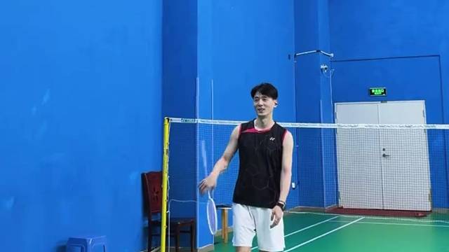 可以做你的球搭子吗。
