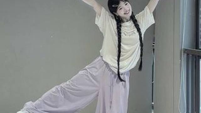 好开心！！笑成眯眯眼了
