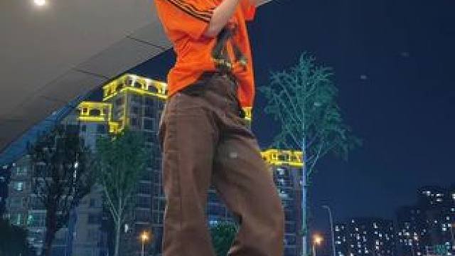 我裤子会变色嘻嘻嘻
