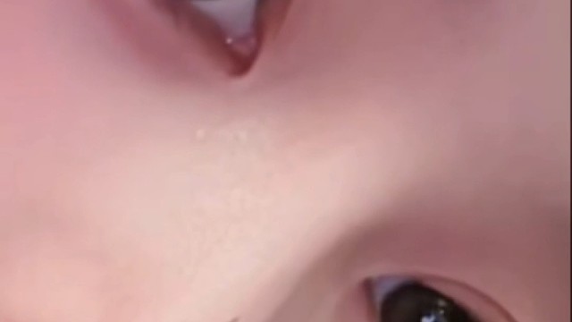 我就是在吸引你的目光 你舍得离开吗