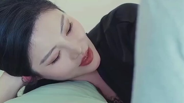 大嫂回手掏，谁能扛住，影视剪辑