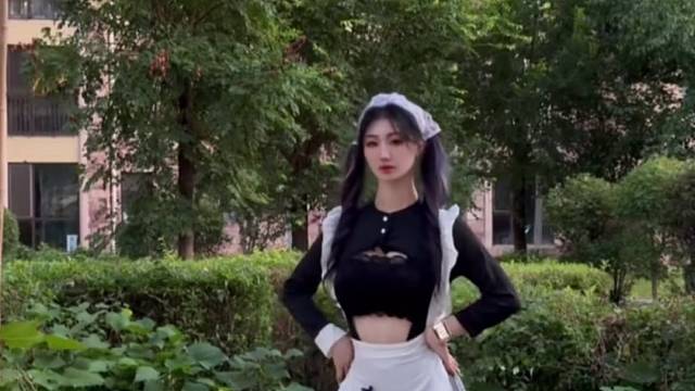 火辣女仆