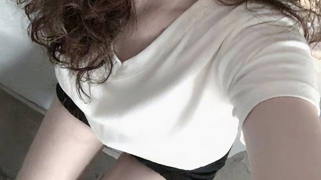 别听她说 听我说