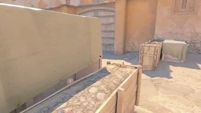 在CSGO与CS2高强度交火对局中，精准丢出自用瞬爆闪光弹可迅速打乱敌方部署节奏，帮队伍撕开突破口