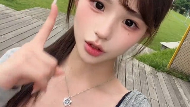 女朋友不让看腿咋办