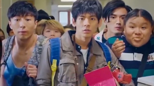 捂错地方了吧