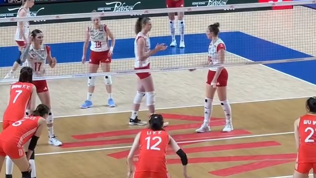 每一球都拼到底，永远站在女排身后！#女排