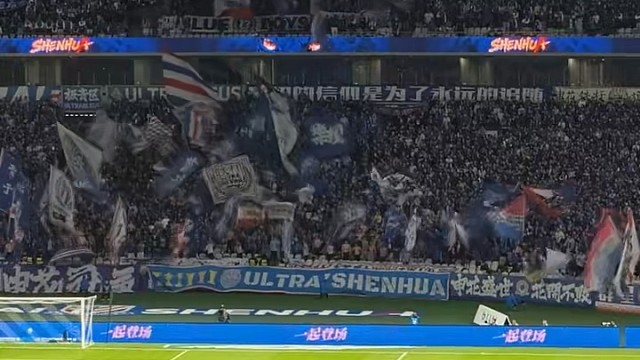 这头球接的非常及时呀 #足球