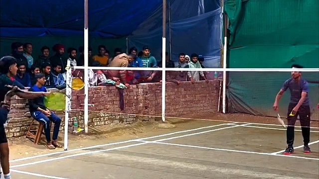 沙地羽毛球含金量满满，松软场地加大运动难度，更考验实力，体验感十足。