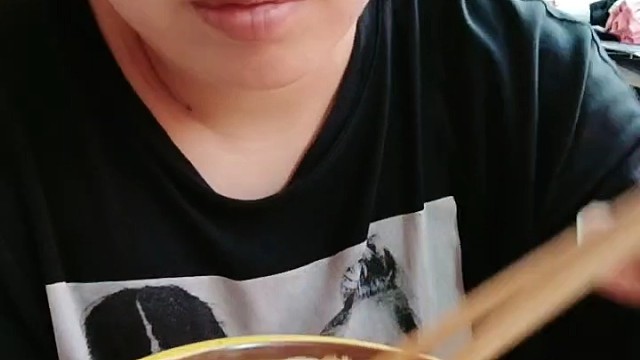 吃午饭了
