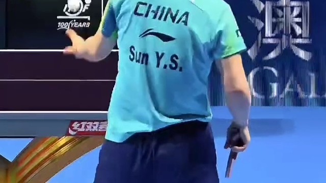 看国乒选手发球，这技术，绝了！