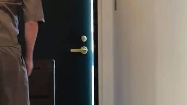 周末迎接美女同事