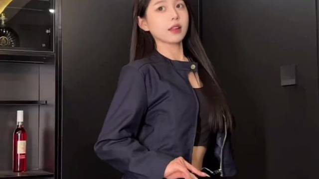 这妹妹真会玩