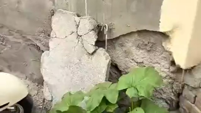 这网吧不得5块钱一个小时。