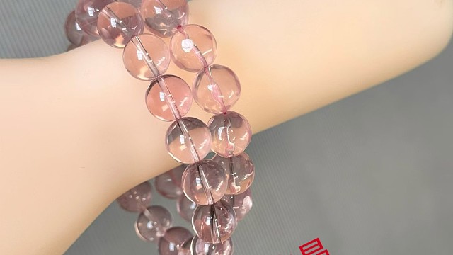 粉嫩小水晶