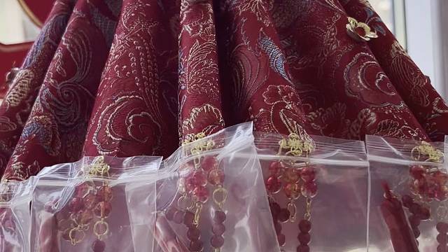 伞坠福喜 岁岁欢愉#客订婚换吊坠#中国红#中式婚伞#手工制作