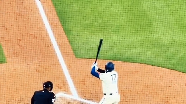 势沉一击本垒打，大谷引爆全场氛围