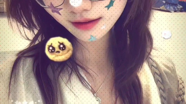 虽然游戏对我来说只是消遣，但我更愿意和你一起玩，给你带来快乐