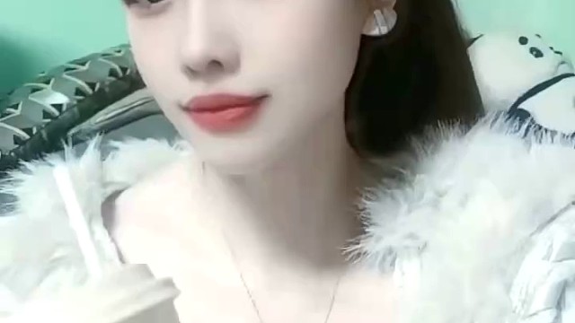 留个关注，刚刚玩是个聊天的主播