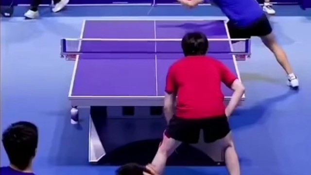 乒乓球赛场上的热血瞬间，每一拍都是热爱！