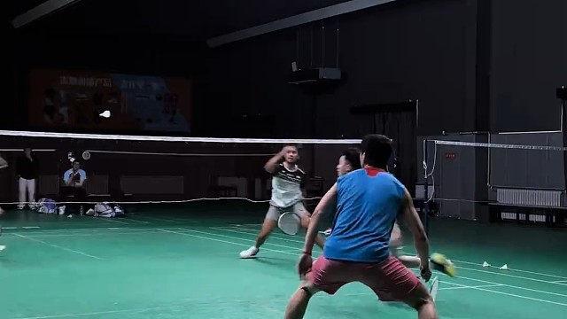 敬佩每一个在球场上认真拼命的羽球者#羽毛球