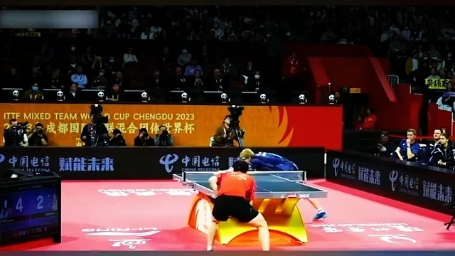 不轻易侧身，一侧身便是高光