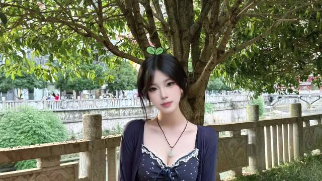 可恶。头上长草了…ᗜ⌯ᗜ̥