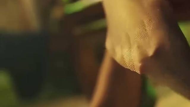 不弹这一下丝袜是没有灵魂的