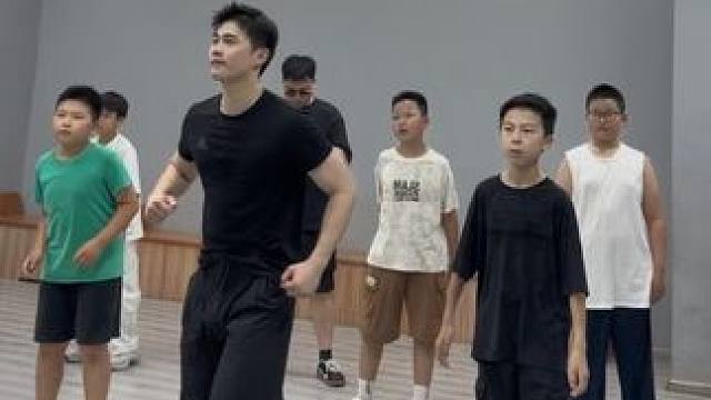 我们舍不得他他他了