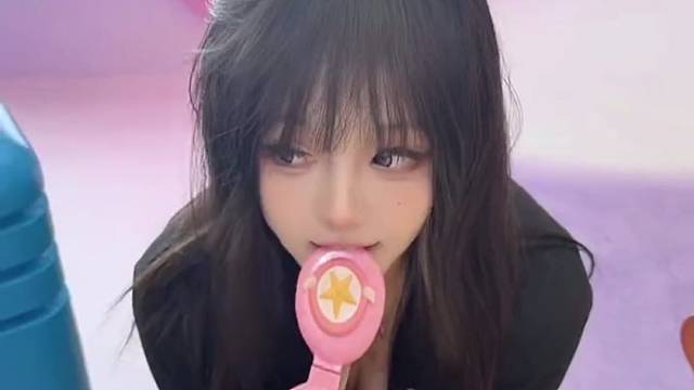 眼睛真好看