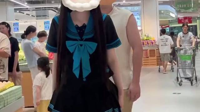 提起来满屋跑